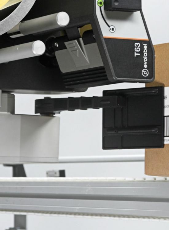 EvolabelWipe90-ApplicatorFrontSideHighRes03.jpg
